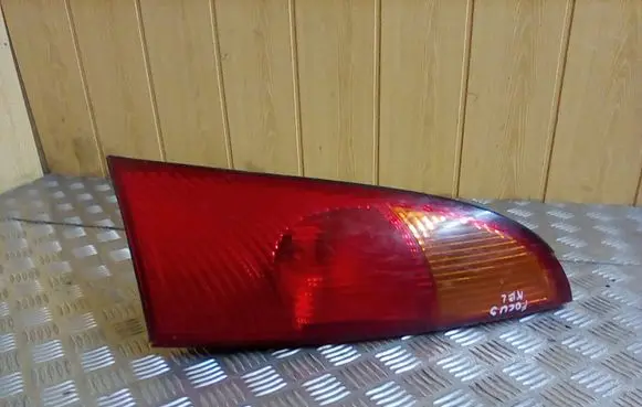 Ford Focus Rear/tail lights 1M5113404