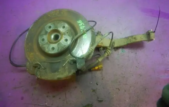 Alfa Romeo 156 Front wheel hub spindle knuckle