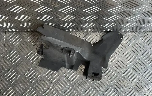 Intercooler air guide/duct channel