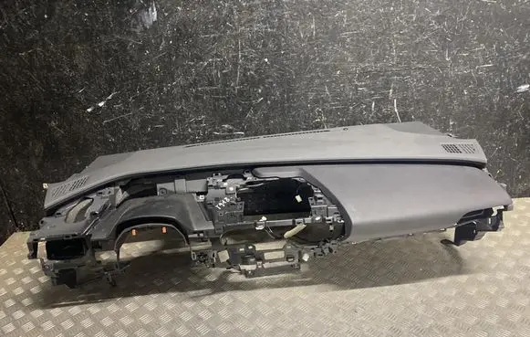 Toyota Prius (XV60) Dashboard 