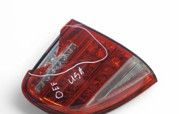 Porsche Cayenne (92A) Tailgate rear/tail lights 7P5945093L