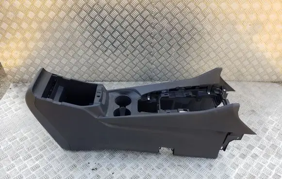 Nissan Qashqai J12 Center console 