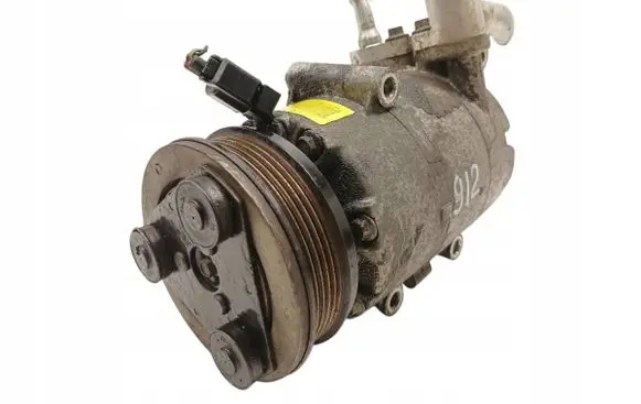 Ford Focus Air conditioning (A/C) compressor (pump) 3M5R19D629PH
