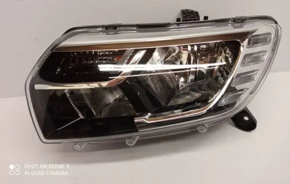 Dacia Sandero Headlight/headlamp 260608143R 90136822 100221