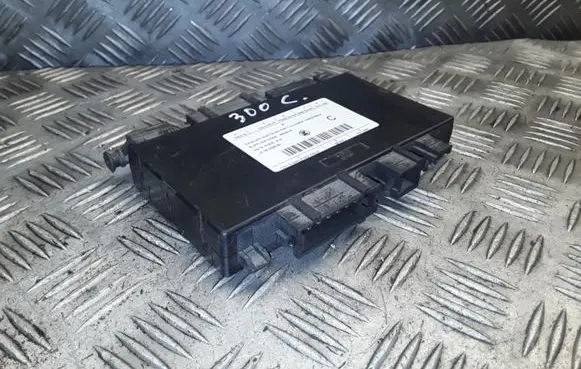 Chrysler 300 - 300C Seat control module 04602798AA 86390B
