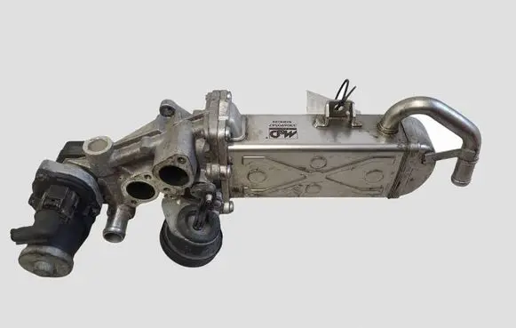 Skoda Octavia Mk2 (1Z) EGR valve cooler 330690567