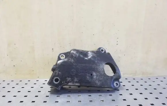 BMW 5 F10 F11 Engine mounting bracket 22116781241 6781241