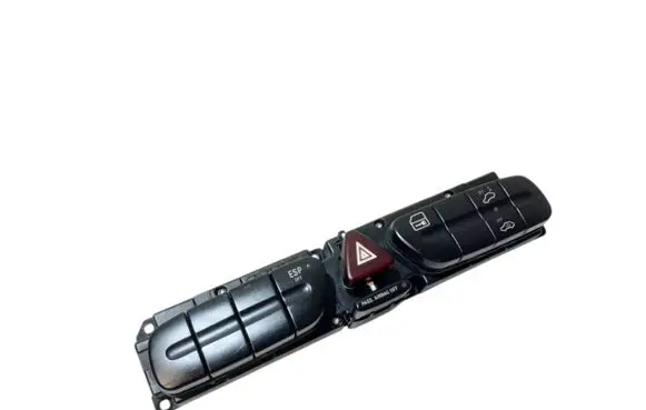 Mercedes-Benz C W203 Hazard light switch 2038218879 3306570401