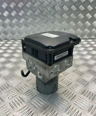 BMW 5 F10 F11 ABS Pump 6851374