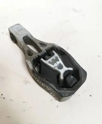 Engine mount bracket