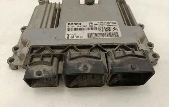 Peugeot 207 Engine control unit/module 9663193580 9664738780 0261S04008