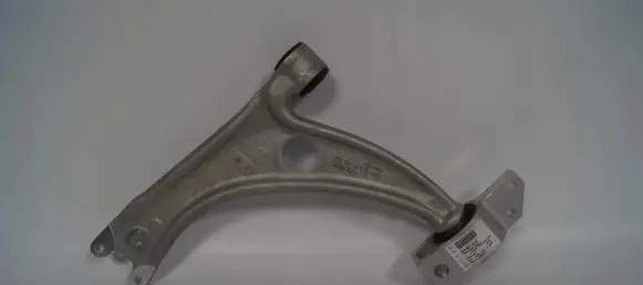 Volkswagen PASSAT B7 Front control arm