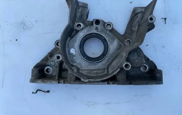 Volkswagen PASSAT B6 other engine part 038103153Q