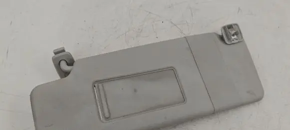 Sun visor