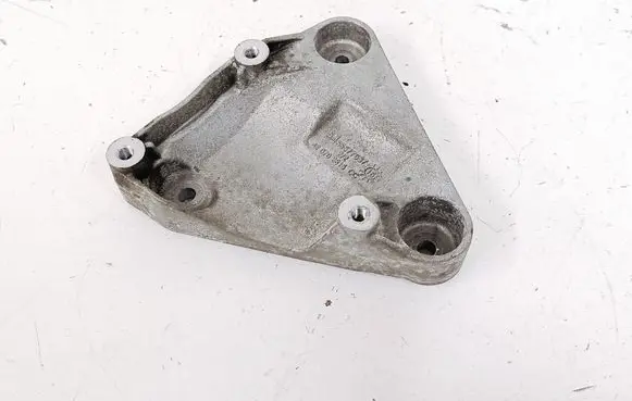 Buick Encore I A/C compressor mount bracket 55577637