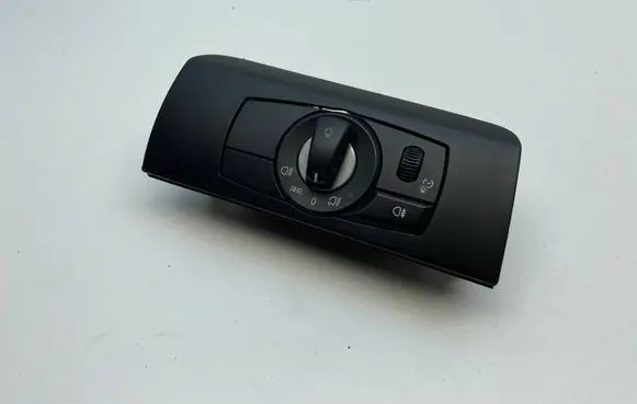 BMW X5 E70 Light switch 9134728