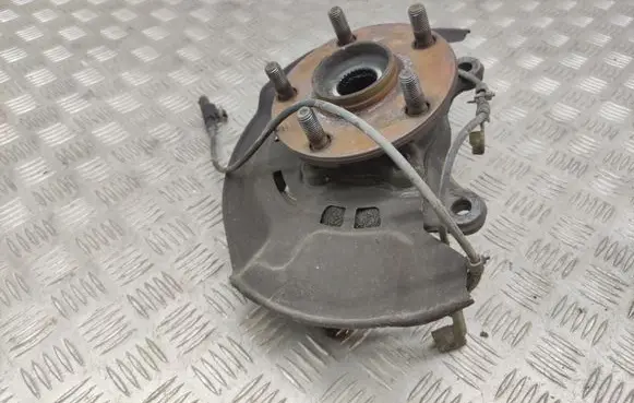 Front wheel hub