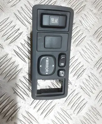 Toyota Avensis T250 Wing mirror switch 777667