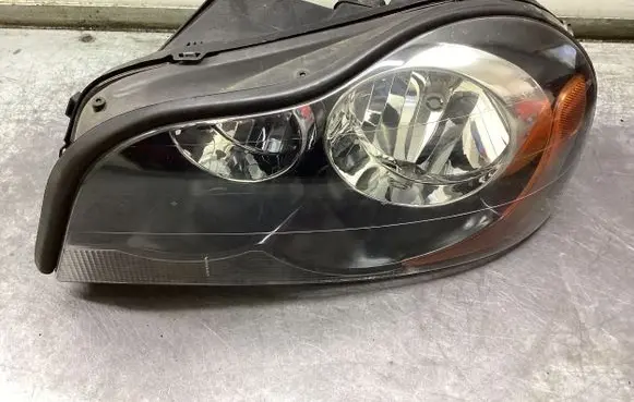 Volvo XC90 Headlight/headlamp 05201910