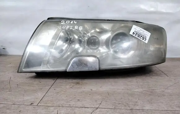 Skoda Fabia Mk1 (6Y) Headlight/headlamp