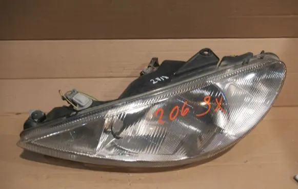 Peugeot 206 Headlight/headlamp 9640559580