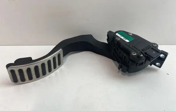 Volkswagen Phaeton Accelerator throttle pedal 3D1721503L