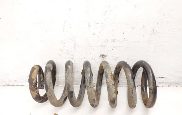 Volkswagen Amarok Front coil spring 