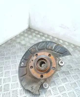 Volkswagen PASSAT B7 Front wheel hub 1K0615312F 1K0615312