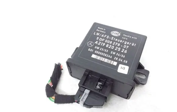 Mercedes-Benz R W251 Light module LCM A2198202526 5DF00827807