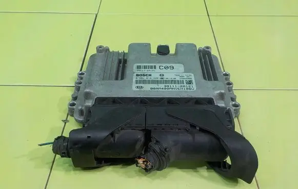 KIA Soul Engine control unit/module 0281016426