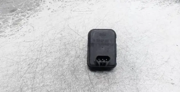 Headlight level adjustment motor