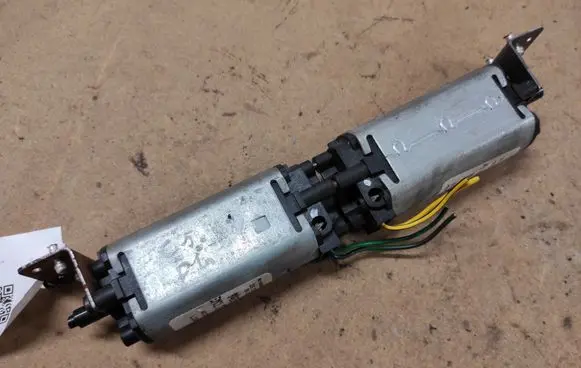 Citroen C5 Seat adjustment motor 9460570A 401231A6 EMC12700