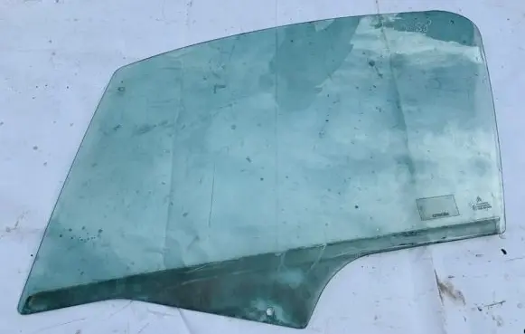 Citroen C3 Rear door window glass