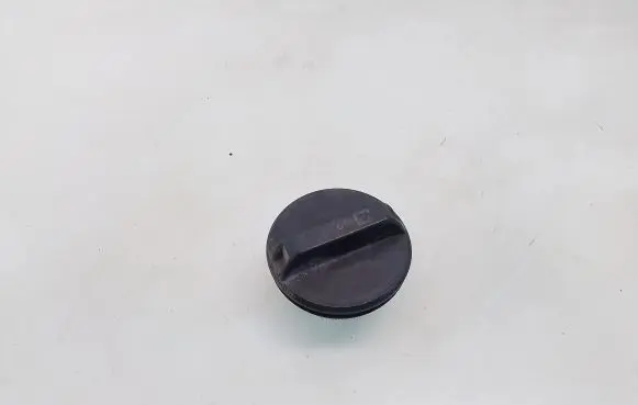 Nissan Note (E11) Fuel tank filler cap 