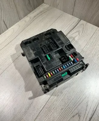 Peugeot 307 Fuse module 9644098380 9636760580 00895141