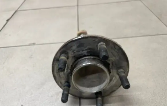 Volvo S40 Rear wheel bearing hub 