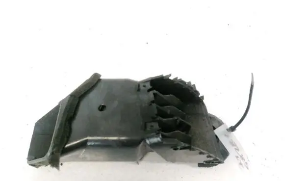 Toyota Previa (XR30, XR40) II Dash center air vent grill 5568628060 55686-28060