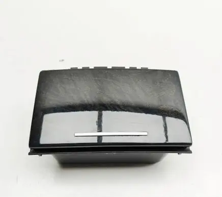 Mercedes-Benz CLS C218 X218 Car ashtray A2186800950