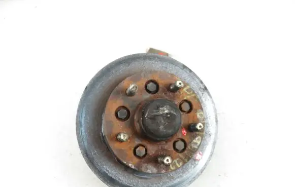 Hyundai H-100 Front wheel hub spindle knuckle