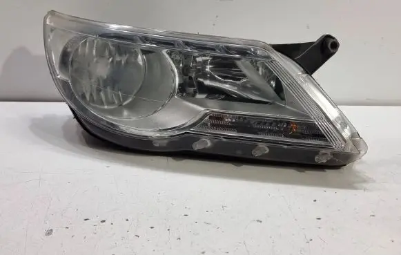 Volkswagen Tiguan Headlight/headlamp 5N1941032AB 1ED24703802 01020000