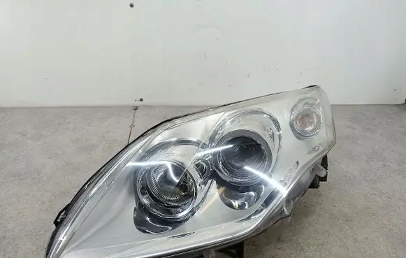 Renault Laguna III Headlight/headlamp 085511168L