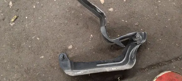 Maserati Ghibli Engine bonnet/hood hinges B430
