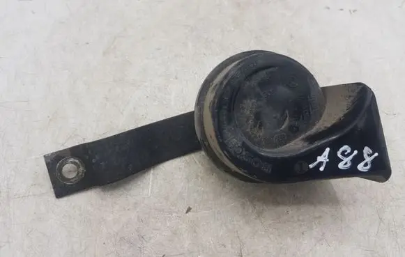 Nissan Primera Horn signal 011157