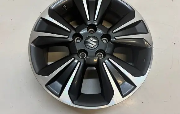 Suzuki Vitara (LY) R17 alloy rim 4321054P80