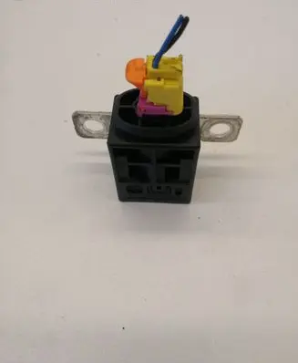 Audi A6 S6 C6 4F Battery relay fuse 4F0915519