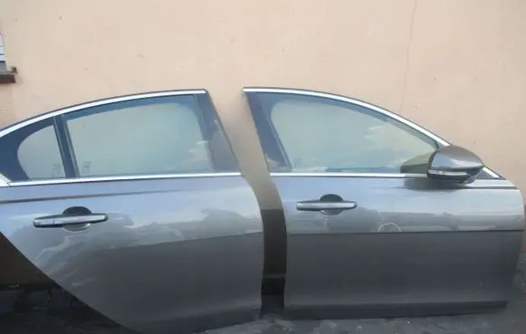 Jaguar XE Rear door 