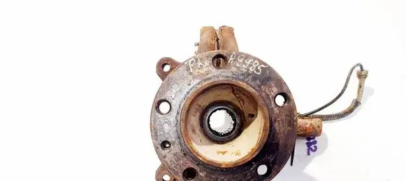 Opel Movano A Front wheel hub