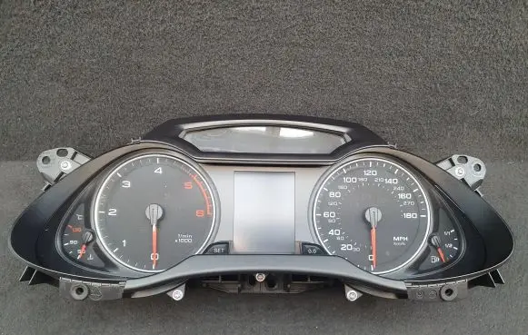 Audi A4 S4 B8 8K Speedometer (instrument cluster) 8K0920980N