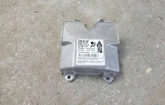 Opel Zafira B Airbag control unit/module 13288173