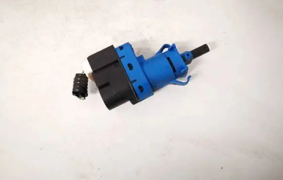 Mazda 3 II Brake pedal sensor switch